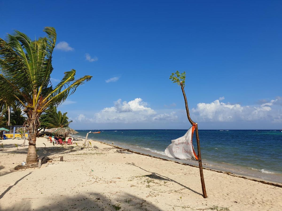 Lulu Beach Hotel Corn Island Exterior photo